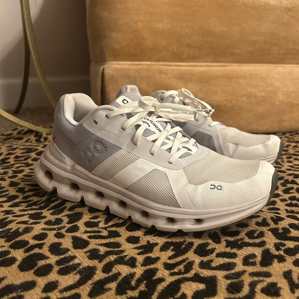 On Cloud Running White and Gray Athletic Shoes
